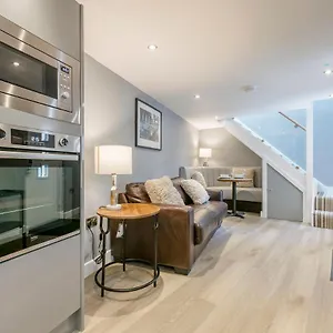 The Old School - The Lace Market Apartment